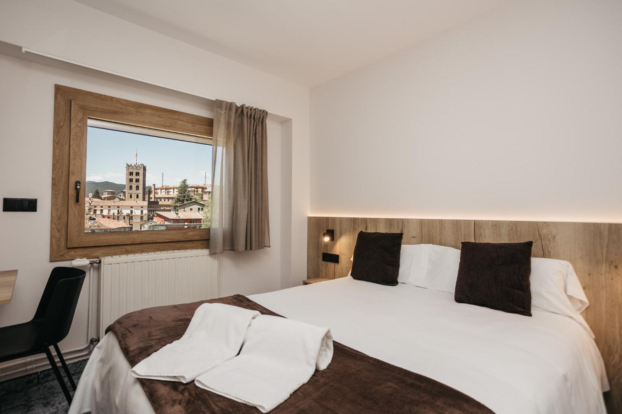 La Trobada Hotel Sport 里波尔 外观 照片