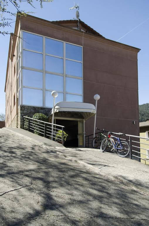 La Trobada Hotel Sport 里波尔 外观 照片